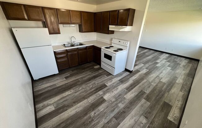 2 beds, 1 bath, 667 sqft, $755, Unit A205