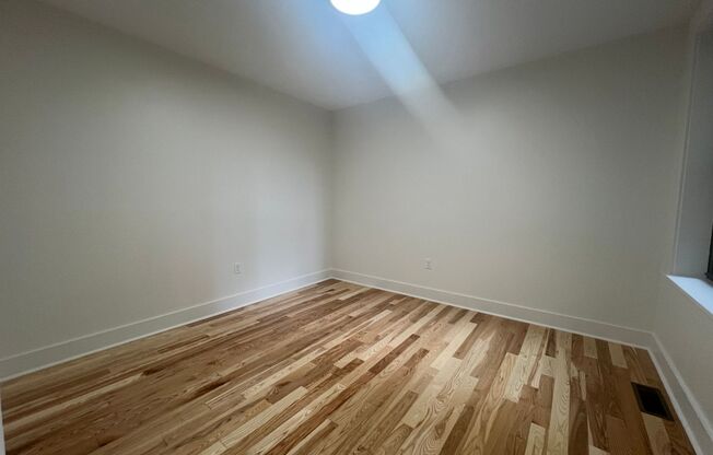 2 beds, 1 bath, 820 sqft, $1,699, Unit 7237 Penn Ave. #1A