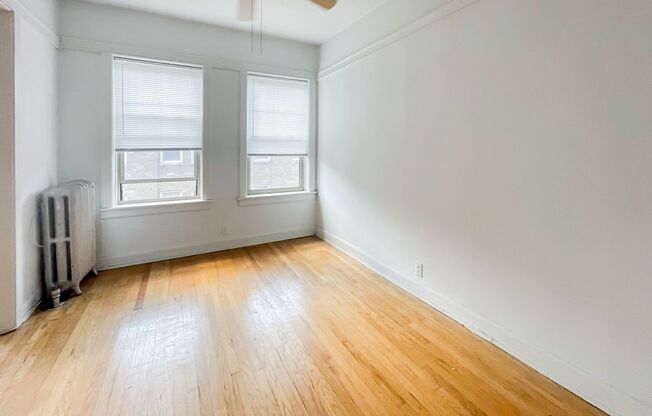1 bed, 1 bath, 695 sqft, $1,695, Unit 1918-3