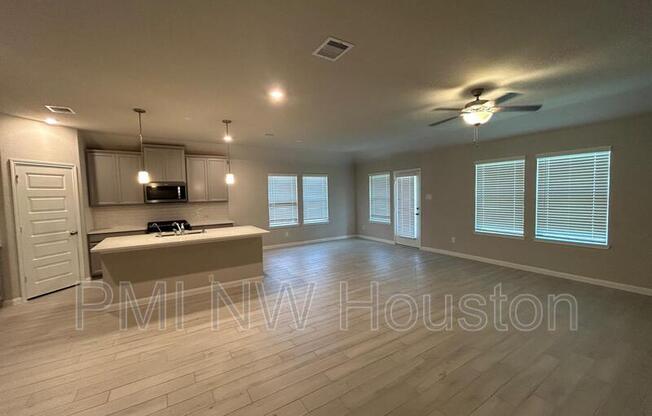 1130 MUSCADINE HOLW LN