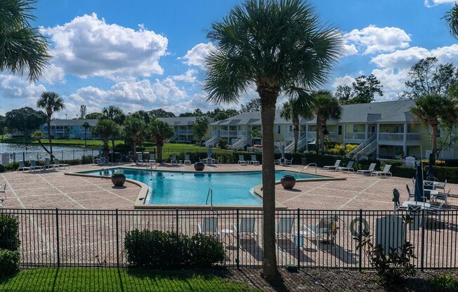 2 beds, 1 bath, $2,100