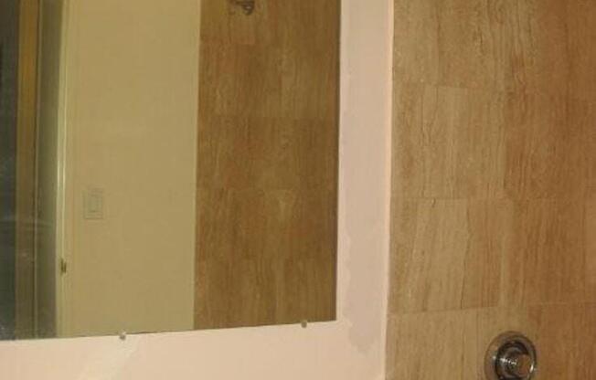 1 bed, 1 bath, 638 sqft, $3,975, Unit 16G