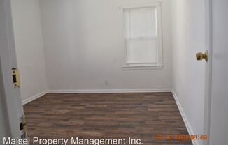 6122 BROMLEY AVENUE - HOUSE