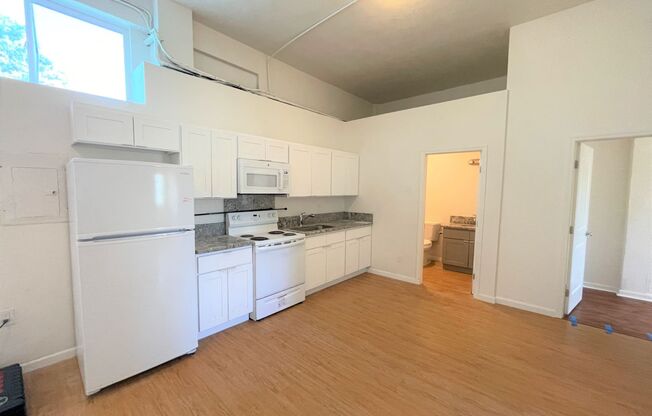 825 &amp; 829 Lehua Ave
