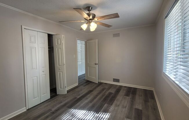Adorable Sunset Hills Condo - 2BR/1ba