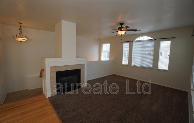 194 WHITEHAVEN CIR