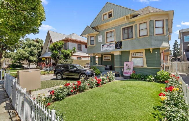 1116 30th St. - The Greenhouse