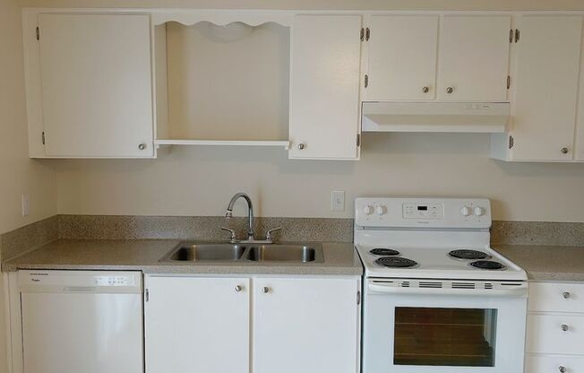 2 beds, 1 bath, 845 sqft, $1,575, Unit 49