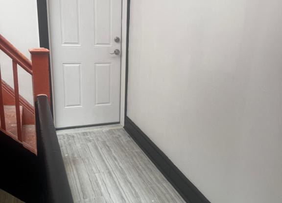 225 E 92 ST