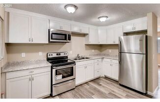 2 beds, 1 bath, 824 sqft, $1,950, Unit 6836