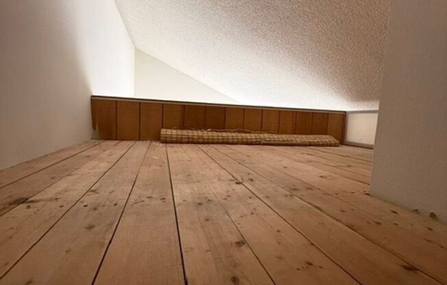 2 Bed, 1.5 Bath Townhouse- 1835 W. 145th St.