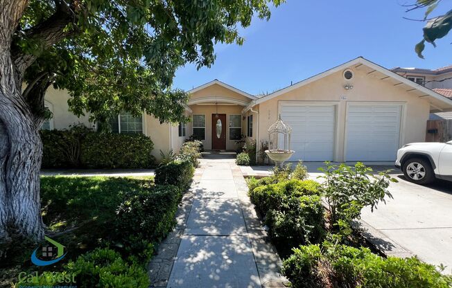 $5800 - Spacious 5 Beds 4 baths with large back yard near Apple HQ (shared single car garage unit on right side)!