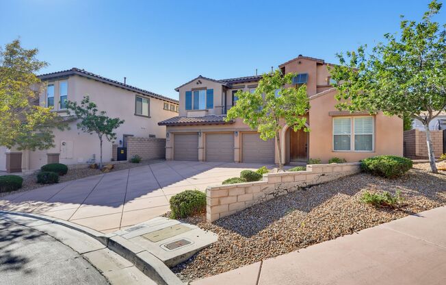 Beautiful Summerlin Paseos Home With 1st Floor Primary Suite