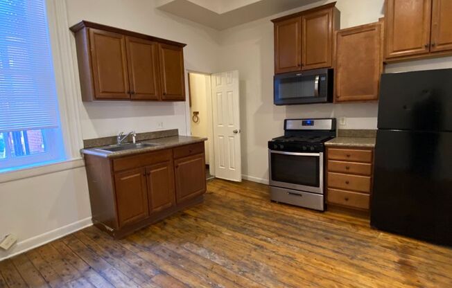 1 bed, 1 bath, $1,095