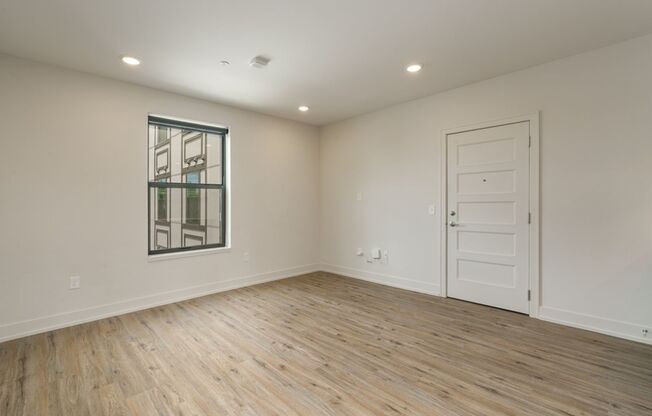 2 beds, 2 baths, $1,875, Unit 1050 N 4th St. Apt. 316