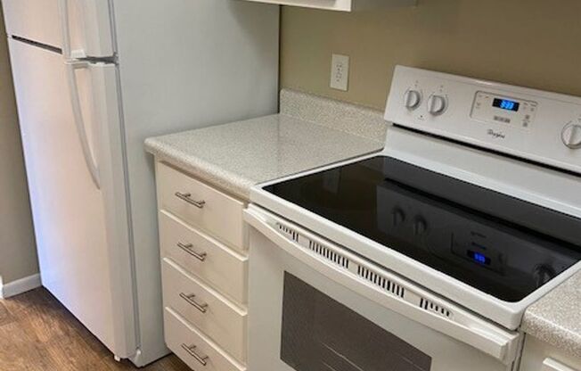 1 bed, 1 bath, 670 sqft, $1,295, Unit 244