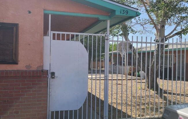 1 bed, 1 bath, 765 sqft, $800, Unit Apartment B