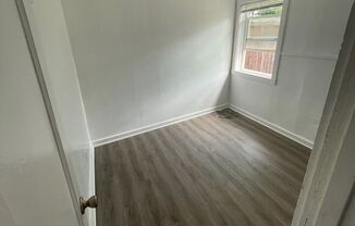 1 bed, 1 bath, $750, Unit Apt #3