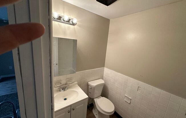 Studio, 1 bath, $916, Unit 101