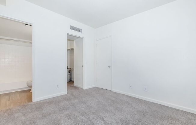 1 bed, 1 bath, 404 sqft, $750, Unit 1170