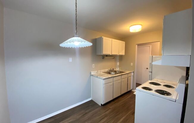 1 bed, 1 bath, 588 sqft, $649, Unit Unit 2-303