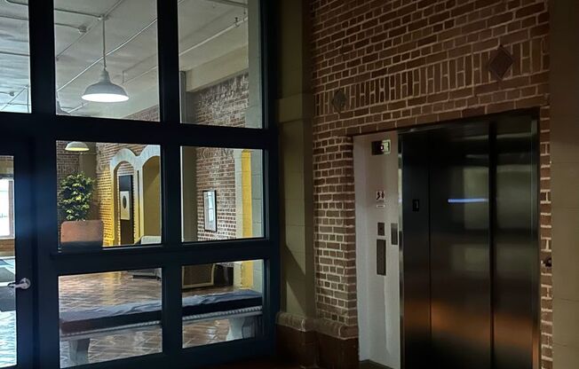 2 beds, 1 bath, 1,220 sqft, $1,850, Unit 328