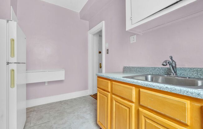 1 bed, 1 bath, $1,950, Unit B5