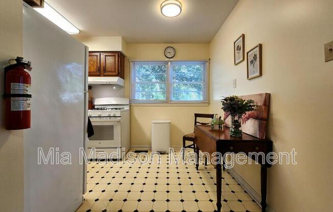 2108 5 E 65 ST