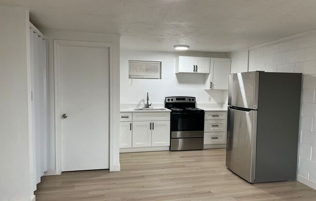 Studio, 1 bath, 313 sqft, $825, Unit Unit 022