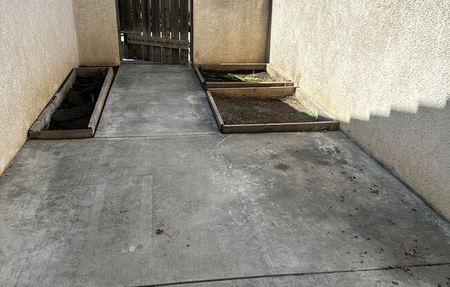 3 beds, 2 baths, $2,195, Unit 7621-A