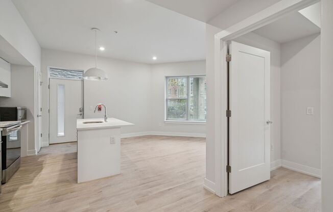 1 bed, 1 bath, 620 sqft, $1,745, Unit A101