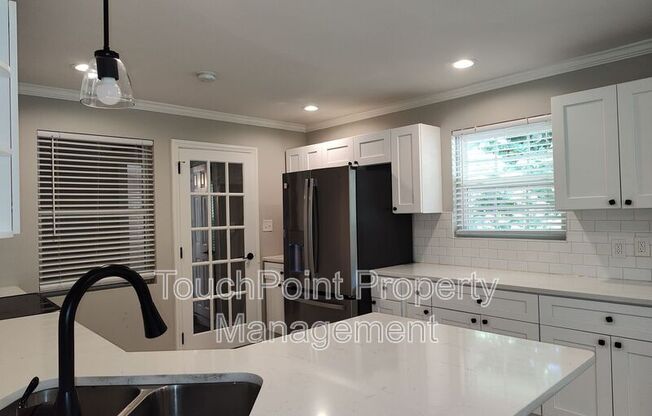 3401 BONAIRE DR