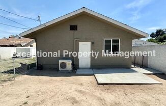 Great 2 bed 1 bath backhouse/ADU