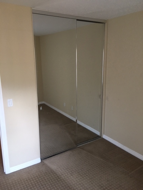 2 beds, 2 baths, $2,650, Unit Unit 284