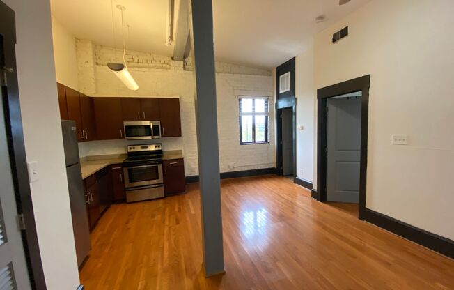 1 bed, 1 bath, 513 sqft, $895, Unit Apt #15