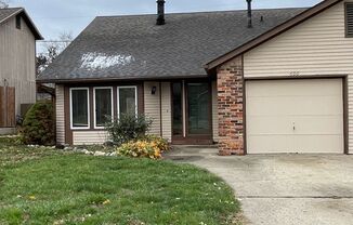 2 beds, 2 baths, $1,600