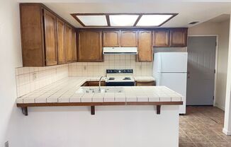 Summer Special $200 OFF!!!! 1st month rent!!!!