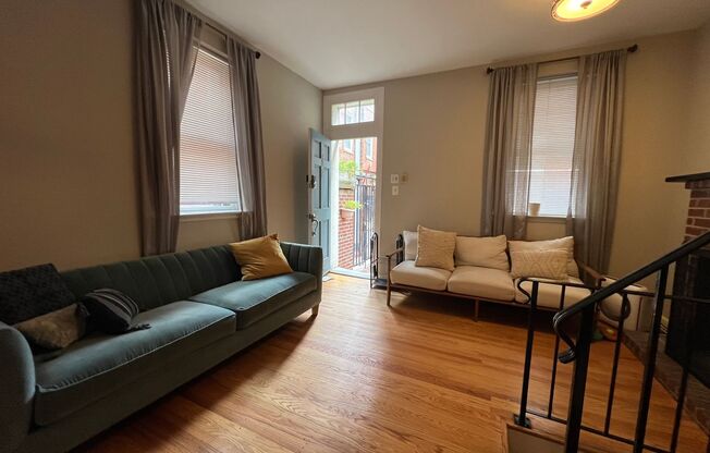 Gorgeous 2-Bedroom Townhome in Society Hill! Available NOW!