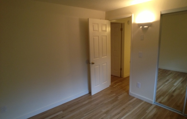 2 beds, 1 bath, $1,895, Unit 715