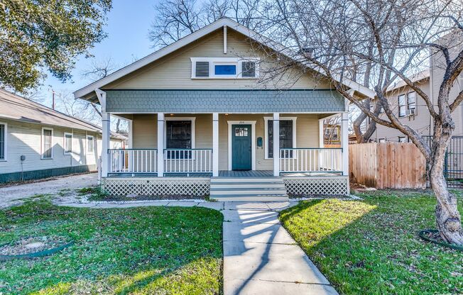 RENOVATED MAHNCKE PARK COTTAGE
