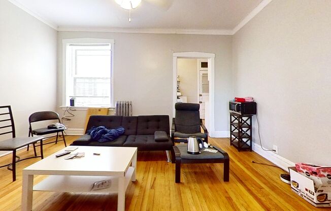 2 beds, 1 bath, 790 sqft, $2,800, Unit 1331 2A