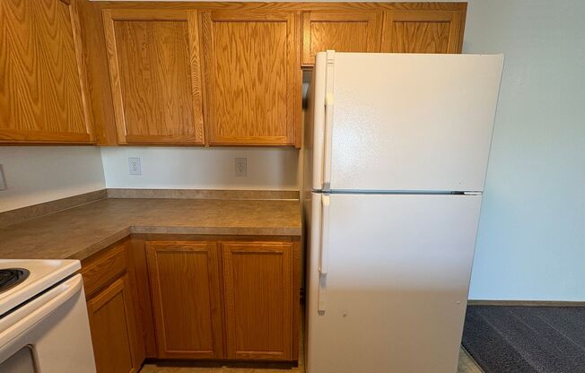 2 beds, 2 baths, 1,018 sqft, $1,450, Unit 354-3008