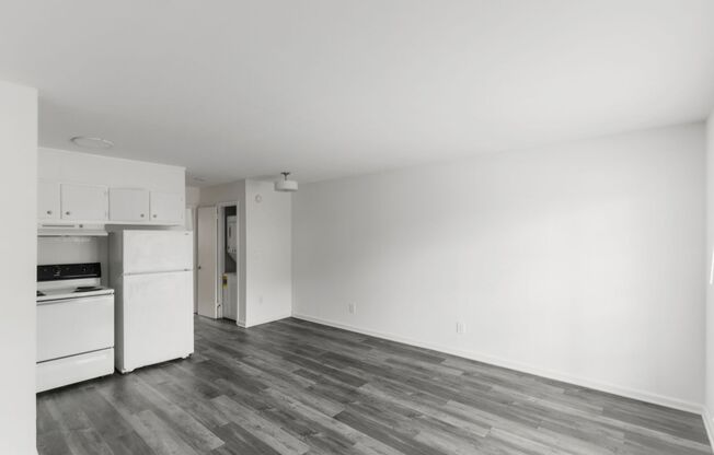 1 bed, 1 bath, 517 sqft, $925, Unit 14