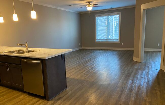 1 bed, 1 bath, 798 sqft, $875, Unit 208