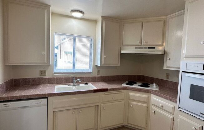 2041 San Anseline