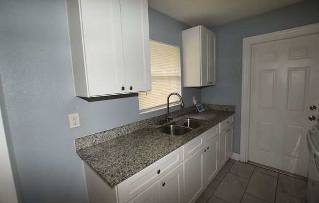 2 beds, 1 bath, $1,475