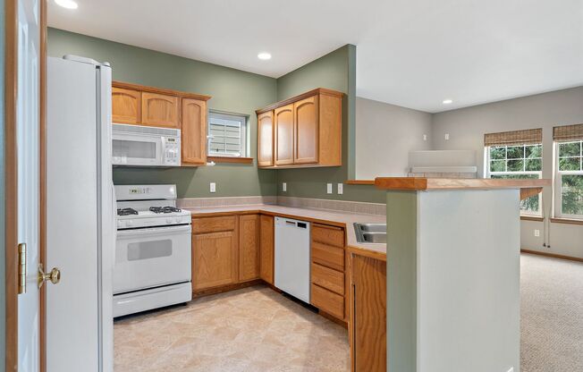 Detached Townhome in Kingston Meadows Community