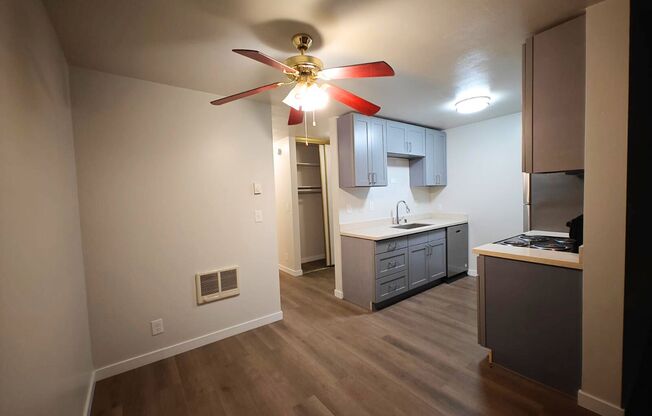 1 bed, 1 bath, 680 sqft, $1,600, Unit 303