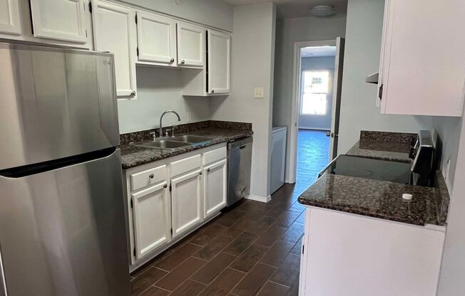 1020-1022 Vera Court