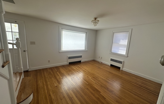 206 ADAMS ST